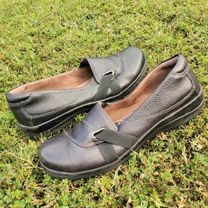 Naturalalizer Natural Soul Black Leather Loafers